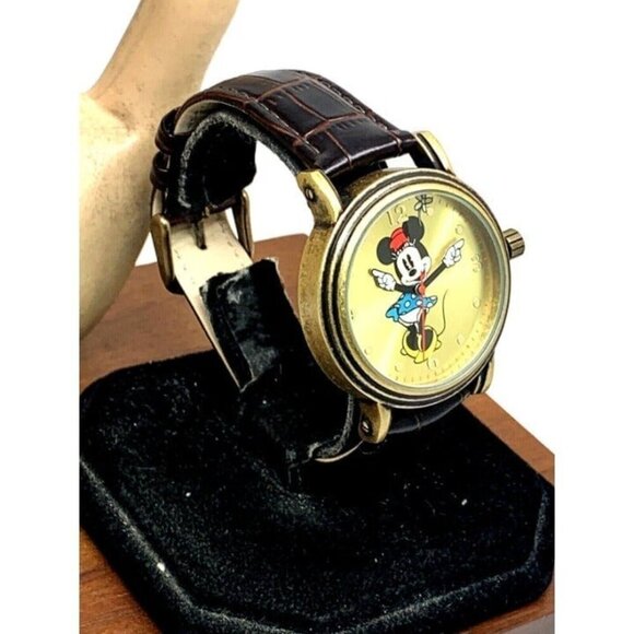 Disney Women\'s Watch W001876 Minnie Mouse Quartz Silver 38mm Brown Leather Strap main image 6